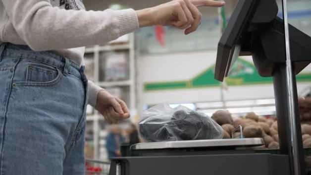 Plastik poşetlerin yeni bedeli belli oldu Plastik poşetlerin yeni bedeli belli oldu