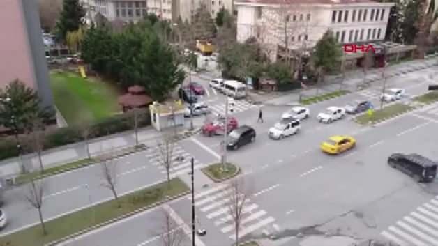 Esenyurt’ta trafik kazası sonrası sürücü kavgası Esenyurt’ta trafik kazası sonrası sürücü kavgası