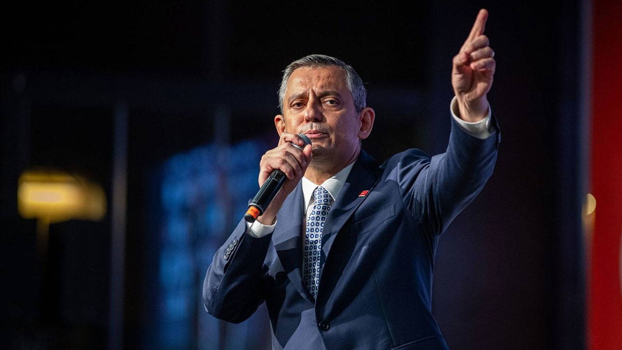 Özgür Özel’den Bahçelievler çağrısı: ‘Bu meydanlar demokrasiyi getirecek’ – Son Dakika Siyaset Haberleri Özgür Özel’den Bahçelievler çağrısı: ‘Bu meydanlar demokrasiyi getirecek’ – Son Dakika Siyaset Haberleri
