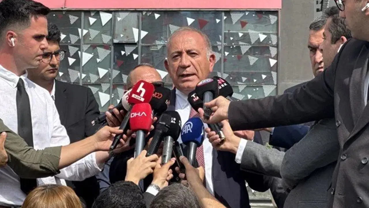 Gürsel Tekin ‘CHP İl Başkanlığı’nın araçları trafikten men edilsin’ diye dilekçe verdi, talebi reddedildi – Son Dakika Siyaset Haberleri Gürsel Tekin ‘CHP İl Başkanlığı’nın araçları trafikten men edilsin’ diye dilekçe verdi, talebi reddedildi – Son Dakika Siyaset Haberleri