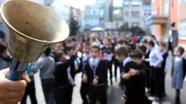 Yeni eğitim-öğretim yılı yarın başlıyor: İlk dersin konusu belli oldu – Son Dakika Siyaset Haberleri Yeni eğitim-öğretim yılı yarın başlıyor: İlk dersin konusu belli oldu – Son Dakika Siyaset Haberleri