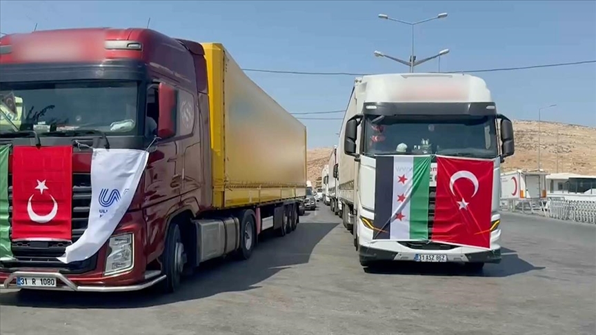 İhracatçılar için büyük fırsat! Türkiye-Suriye sınırı yeniden açıldı İhracatçılar için büyük fırsat! Türkiye-Suriye sınırı yeniden açıldı