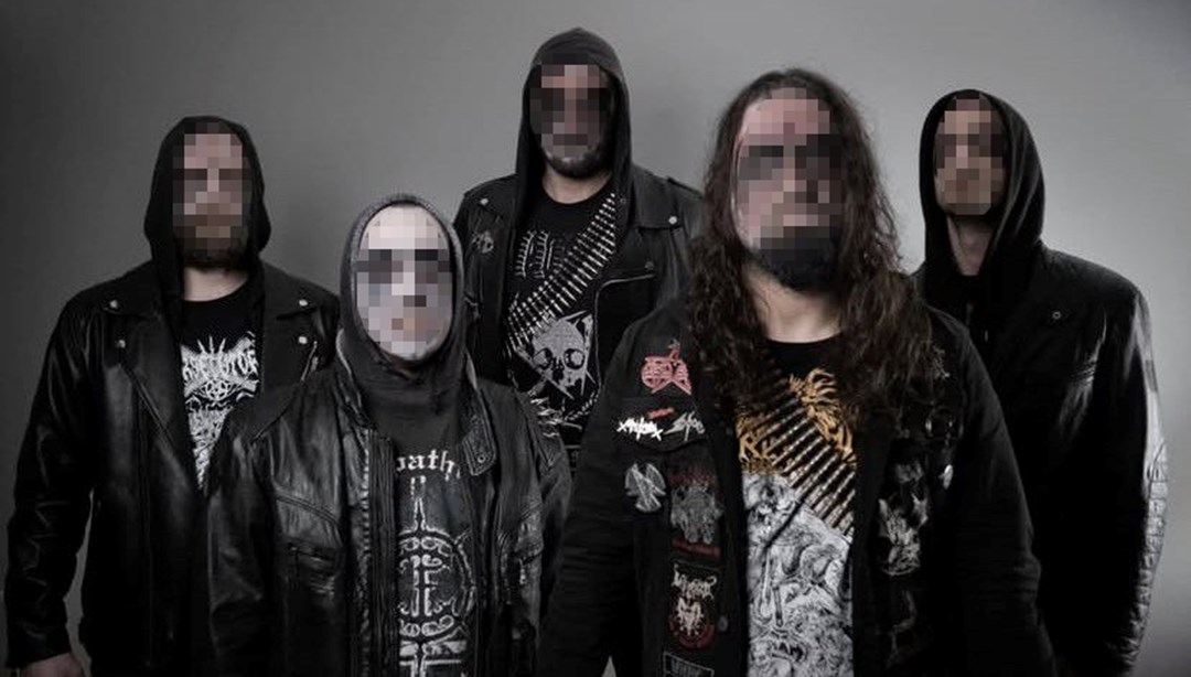 Rock grubu üyelerine dini değerlere hakaretten tutuklama Rock grubu üyelerine dini değerlere hakaretten tutuklama
