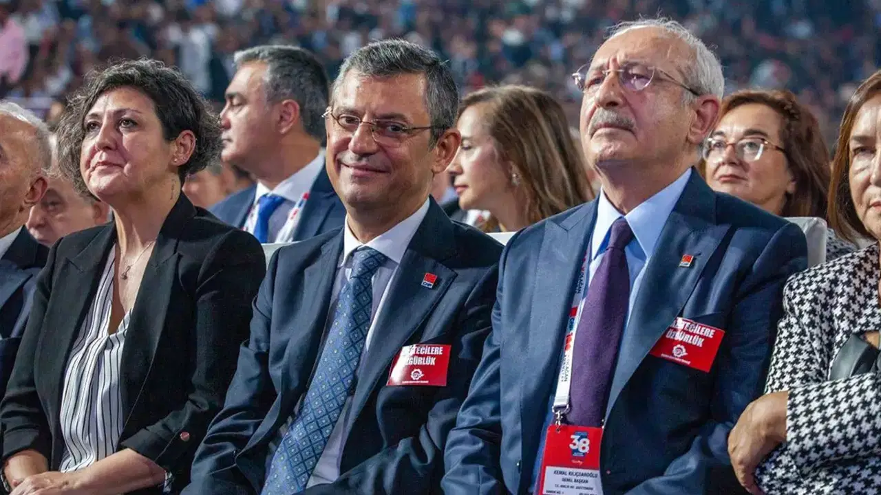 AKP’de ‘CHP kurultayı davası’ tedirginliği: ‘Bir 19 Mart darbesi daha olursa, ekonomi bunu kaldırmaz…’ – Son Dakika Siyaset Haberleri AKP’de ‘CHP kurultayı davası’ tedirginliği: ‘Bir 19 Mart darbesi daha olursa, ekonomi bunu kaldırmaz…’ – Son Dakika Siyaset Haberleri