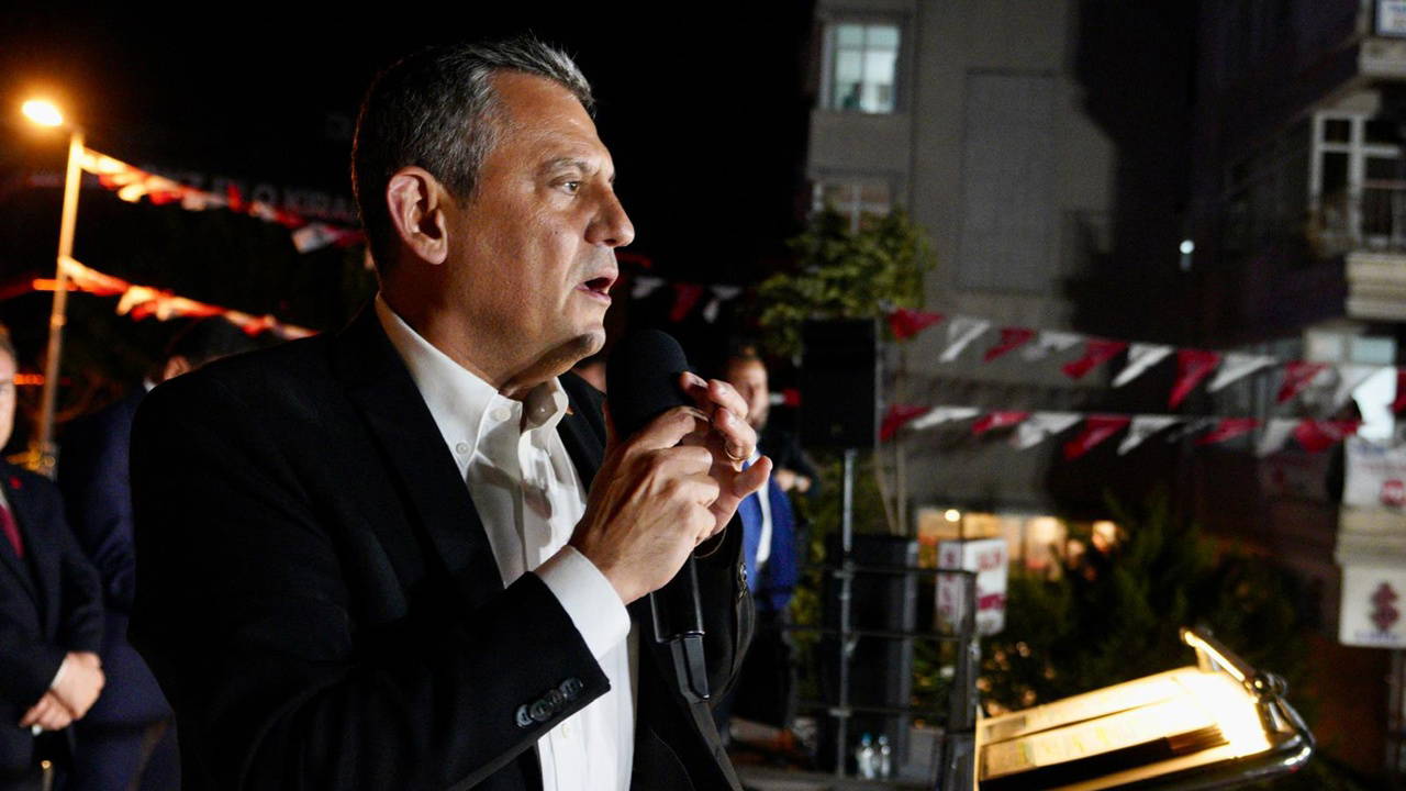 İsrail 3 milletvekilini alıkoydu: Özgür Özel’den kınama geldi! – Son Dakika Siyaset Haberleri