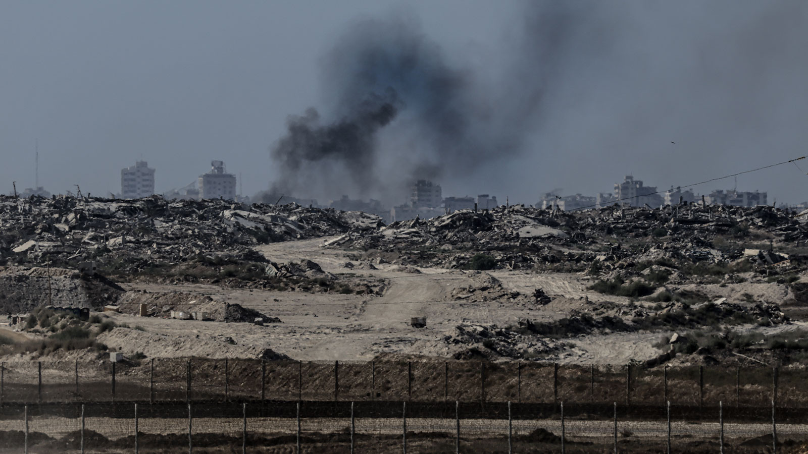 İsrail’in Gazze’ye saldırılarında can kaybı 63 bin 633’e çıktı İsrail’in Gazze’ye saldırılarında can kaybı 63 bin 633’e çıktı