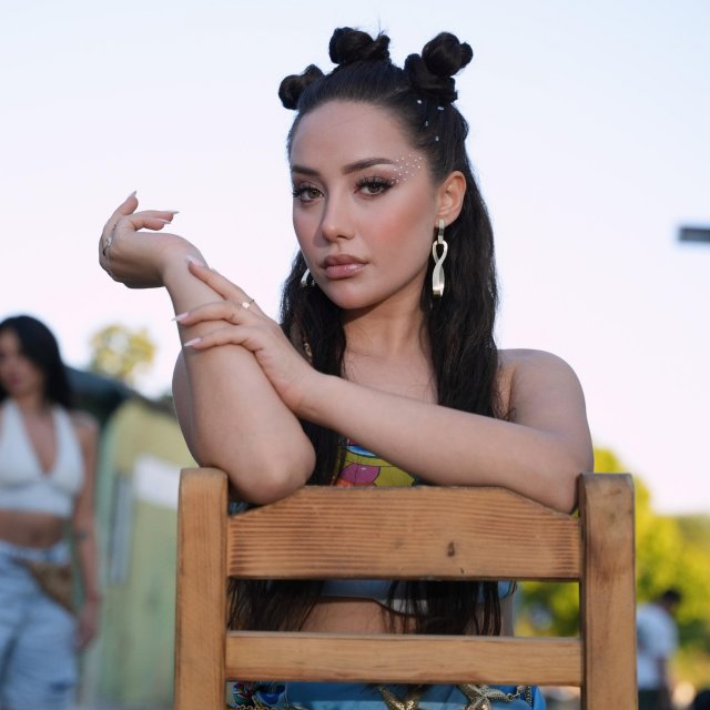 Kim Bu Reyhan “Göz Göze” Kim Bu Reyhan “Göz Göze”