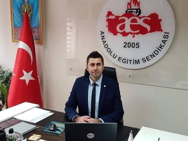 Eğitim-Öğretim yılına hazırlık ödeneği sorusu: Bizim 4 çeyrek altın nereye gitti? Eğitim-Öğretim yılına hazırlık ödeneği sorusu: Bizim 4 çeyrek altın nereye gitti?