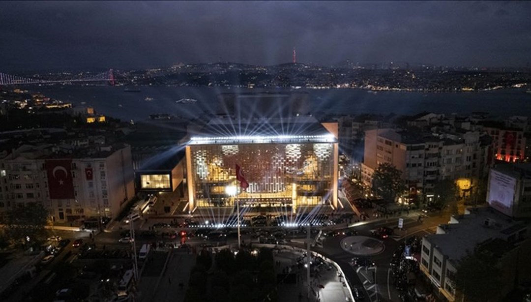İstanbul Devlet Senfoni Orkestrası AKM’de İstanbul Devlet Senfoni Orkestrası AKM’de