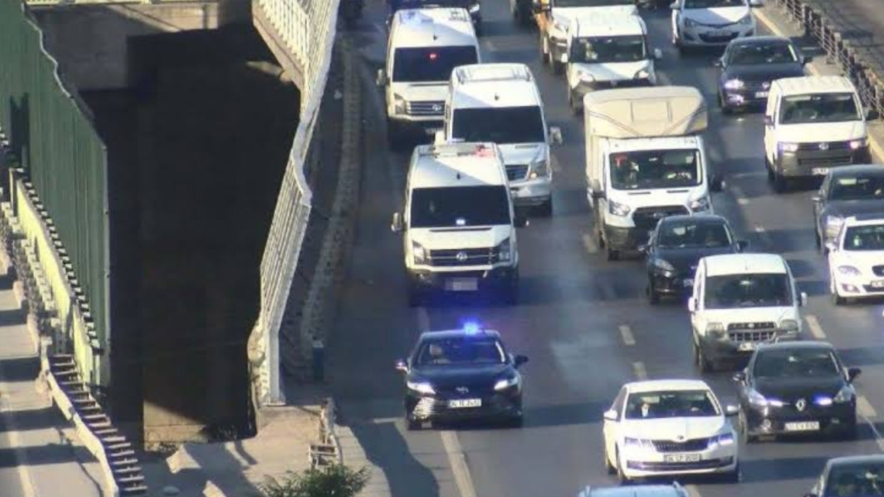 Hyundai fabrikasına polis baskını! 475 kişi gözaltına alındı Hyundai fabrikasına polis baskını! 475 kişi gözaltına alındı