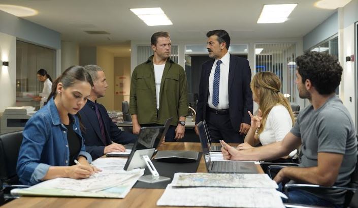 Erkan Bektaş, Buçe Buse Kahraman, Dilara Sümbül ve Berkay Çınar yeni sezonda Teşkilat dizisinde! Erkan Bektaş, Buçe Buse Kahraman, Dilara Sümbül ve Berkay Çınar yeni sezonda Teşkilat dizisinde!