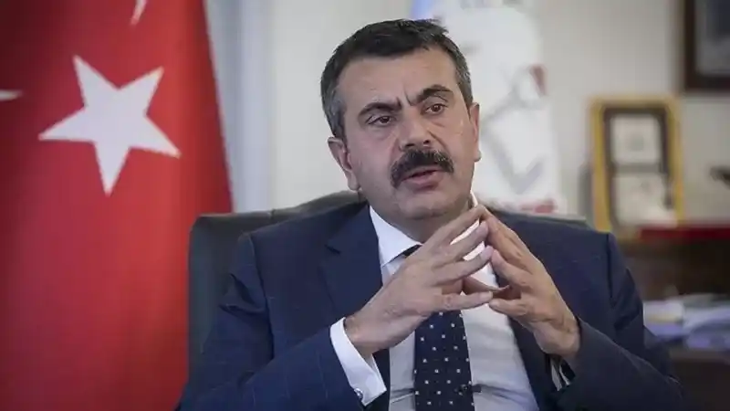 Yusuf Tekin açıkladı: Öğretmenler 5 yılda bir eğitime alınacak Yusuf Tekin açıkladı: Öğretmenler 5 yılda bir eğitime alınacak
