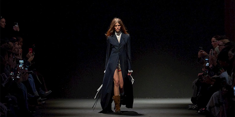 Paris Moda Haftası: Ann Demeulemeester İlkbahar/Yaz 2026 Paris Moda Haftası: Ann Demeulemeester İlkbahar/Yaz 2026