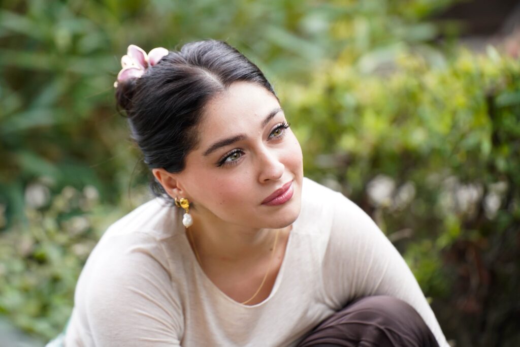 Cemre Baysel, Zeynep karakteriyle izleyicinin gönlünde taht kurdu!