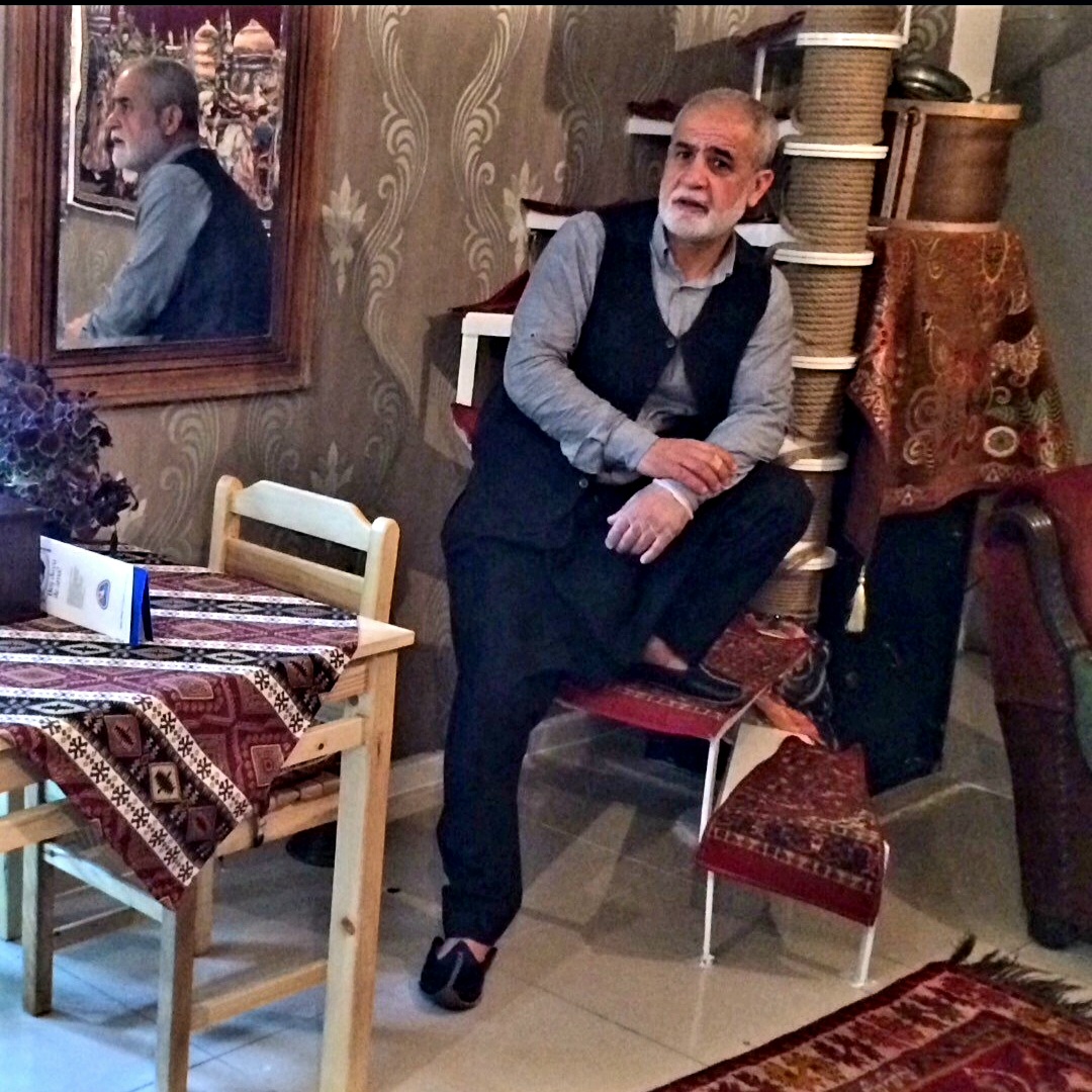 Mustafa Kirpik — Şiirleri Artık Antoloji’de