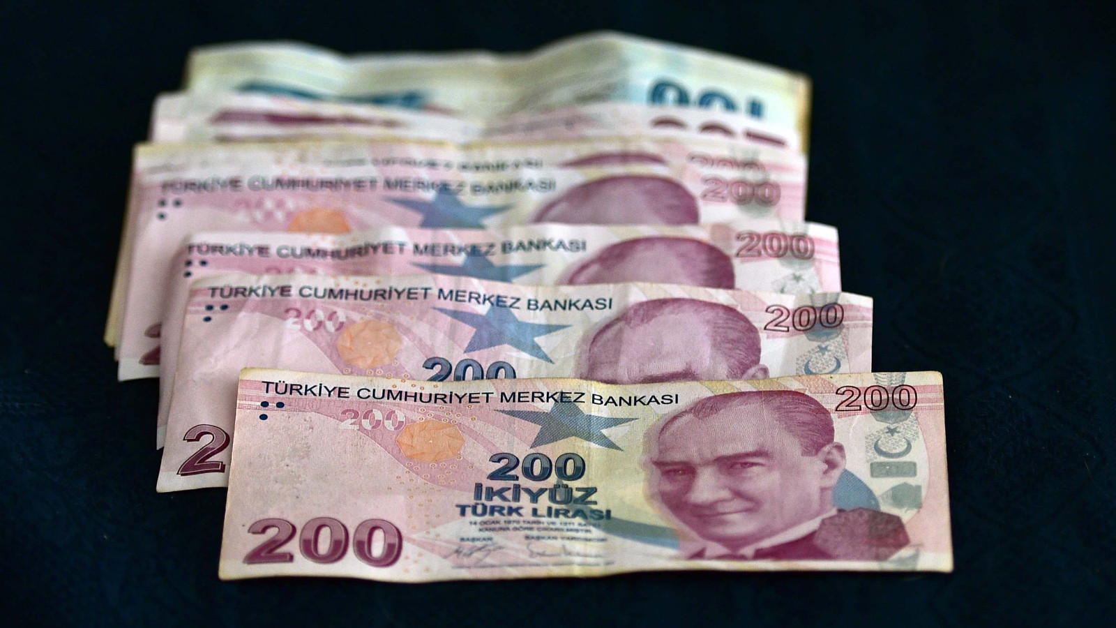 Fahiş fiyat artışı yapan ilan sahiplerine 150’şer bin lira ceza uygulandı Fahiş fiyat artışı yapan ilan sahiplerine 150’şer bin lira ceza uygulandı