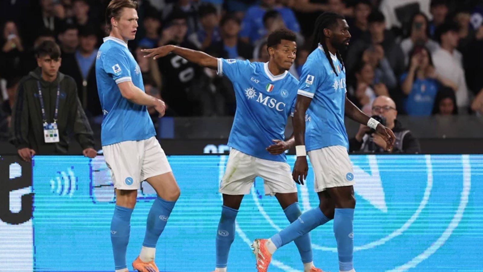 Hakan Çalhanoğlu’nun penaltı golü yetmedi: Inter, Napoli’ye 3-1 yenildi