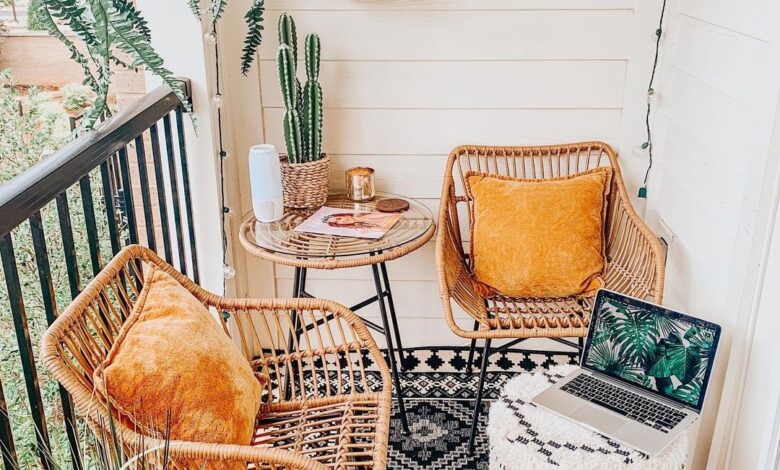 Dar Balkonlar İçin Pratik Dekorasyon Önerileri