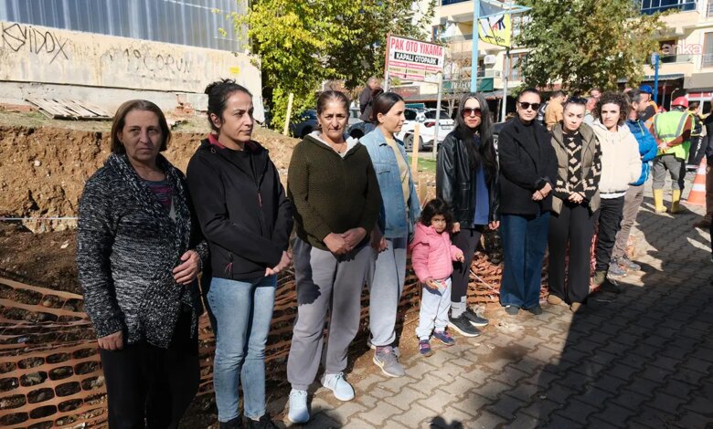 Tunceli’de Mahalle Sakinleri Baz İstasyonuna Tepki Gösterdi Tunceli’de Mahalle Sakinleri Baz İstasyonuna Tepki Gösterdi
