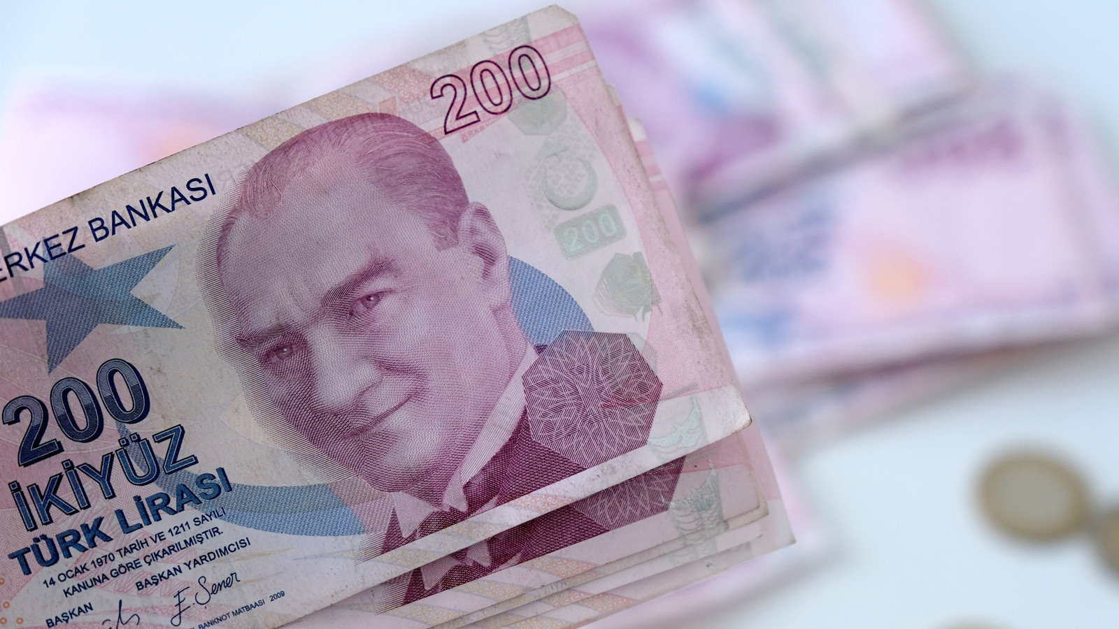 Konut ve taşıt kredilerinde fren etkisi! 1 milyon TL’nin geri ödemesi ne kadar? Konut ve taşıt kredilerinde fren etkisi! 1 milyon TL’nin geri ödemesi ne kadar?