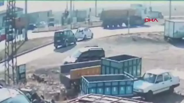 Diyarbakır’daki trafik kazasında 4 kişi hayatını kaybetti Diyarbakır’daki trafik kazasında 4 kişi hayatını kaybetti